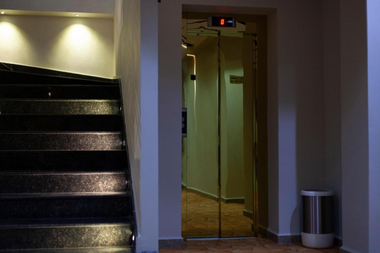 Bn Hotel Blida ภายนอก รูปภาพ